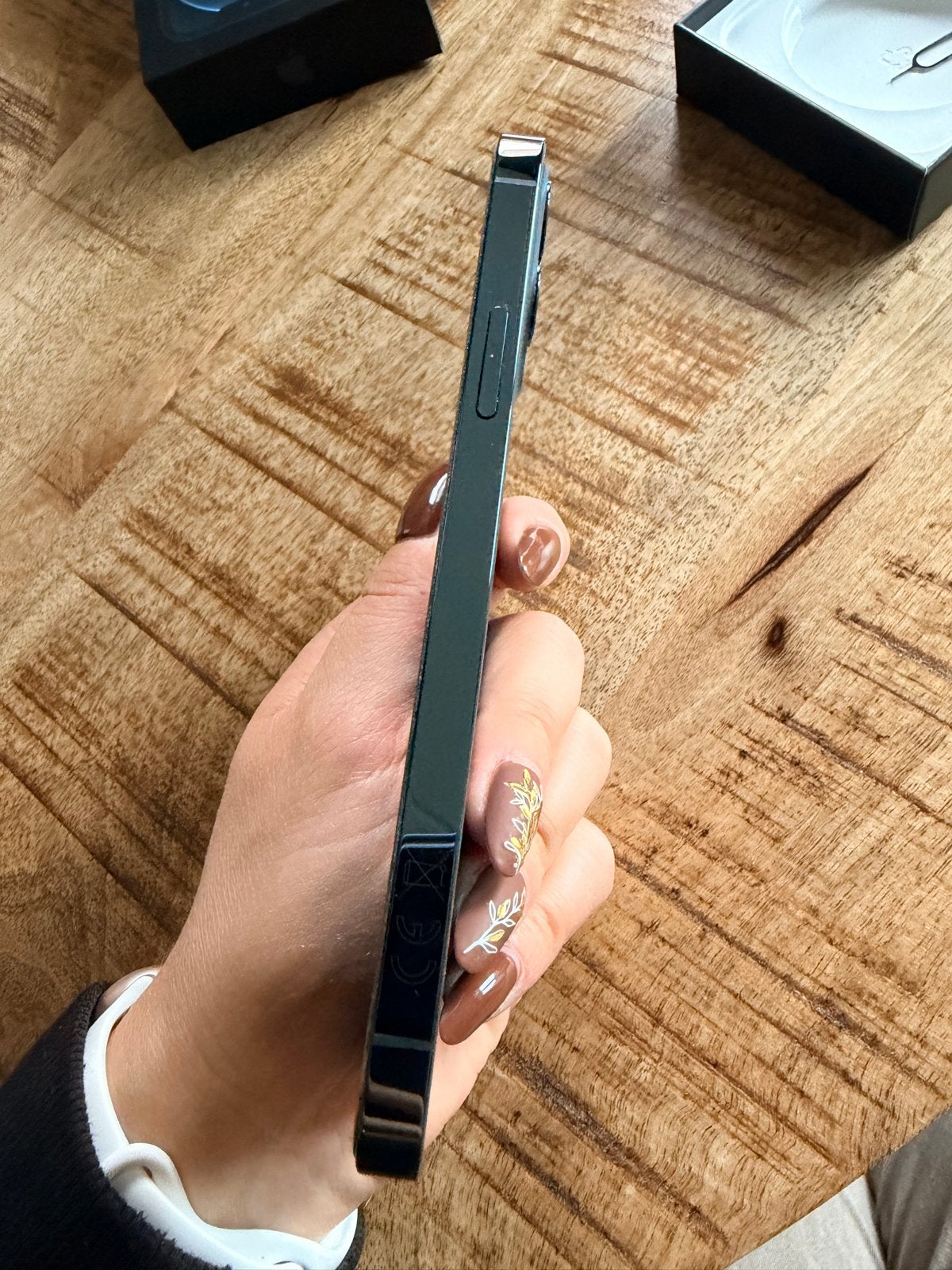 Foto 5 van iPhone 12 Pro Max 128GB - Zo goed als nieuw