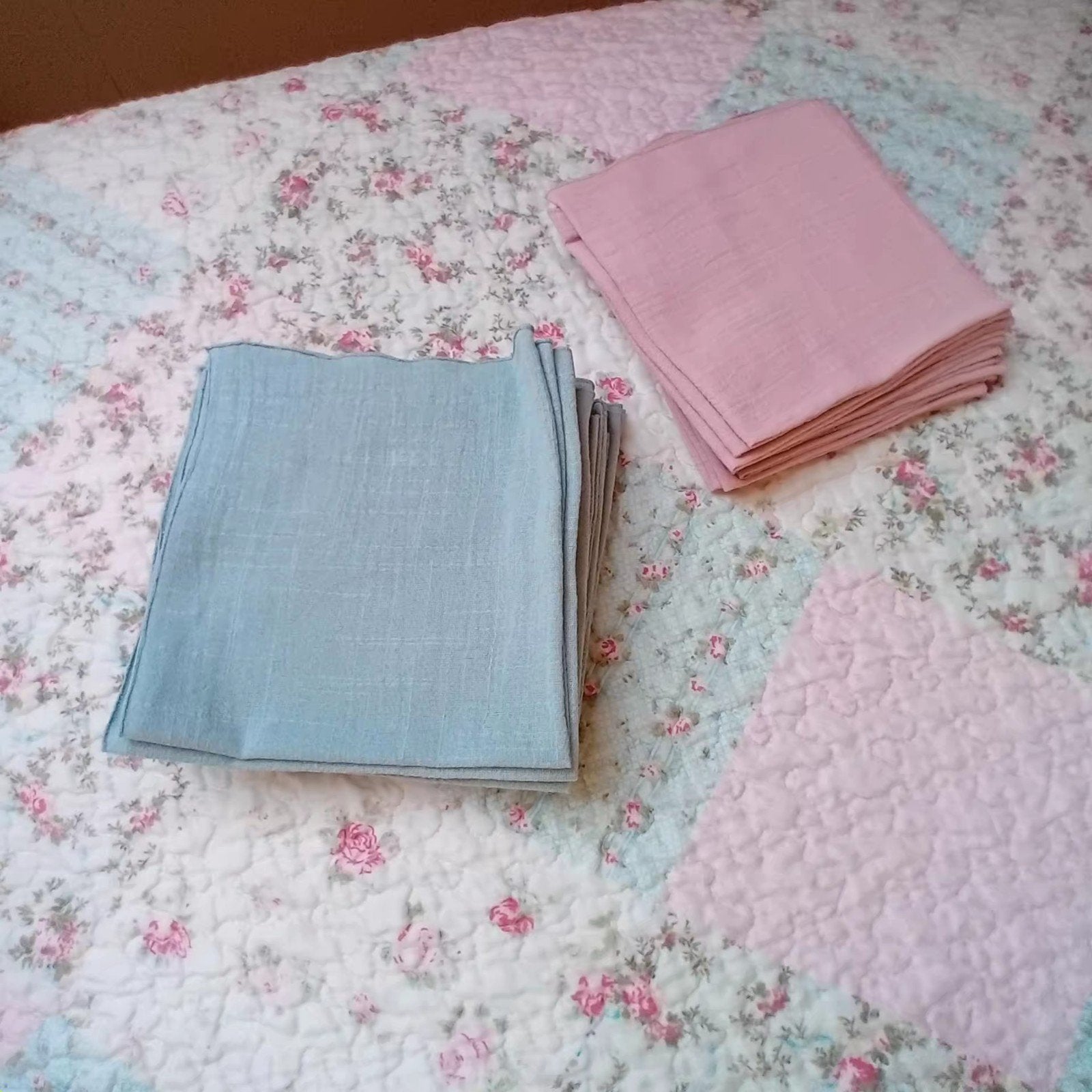 Bruiloft/feest 11 roze en 16 mintgroene katoenen servetten, Ophalen of Verzenden