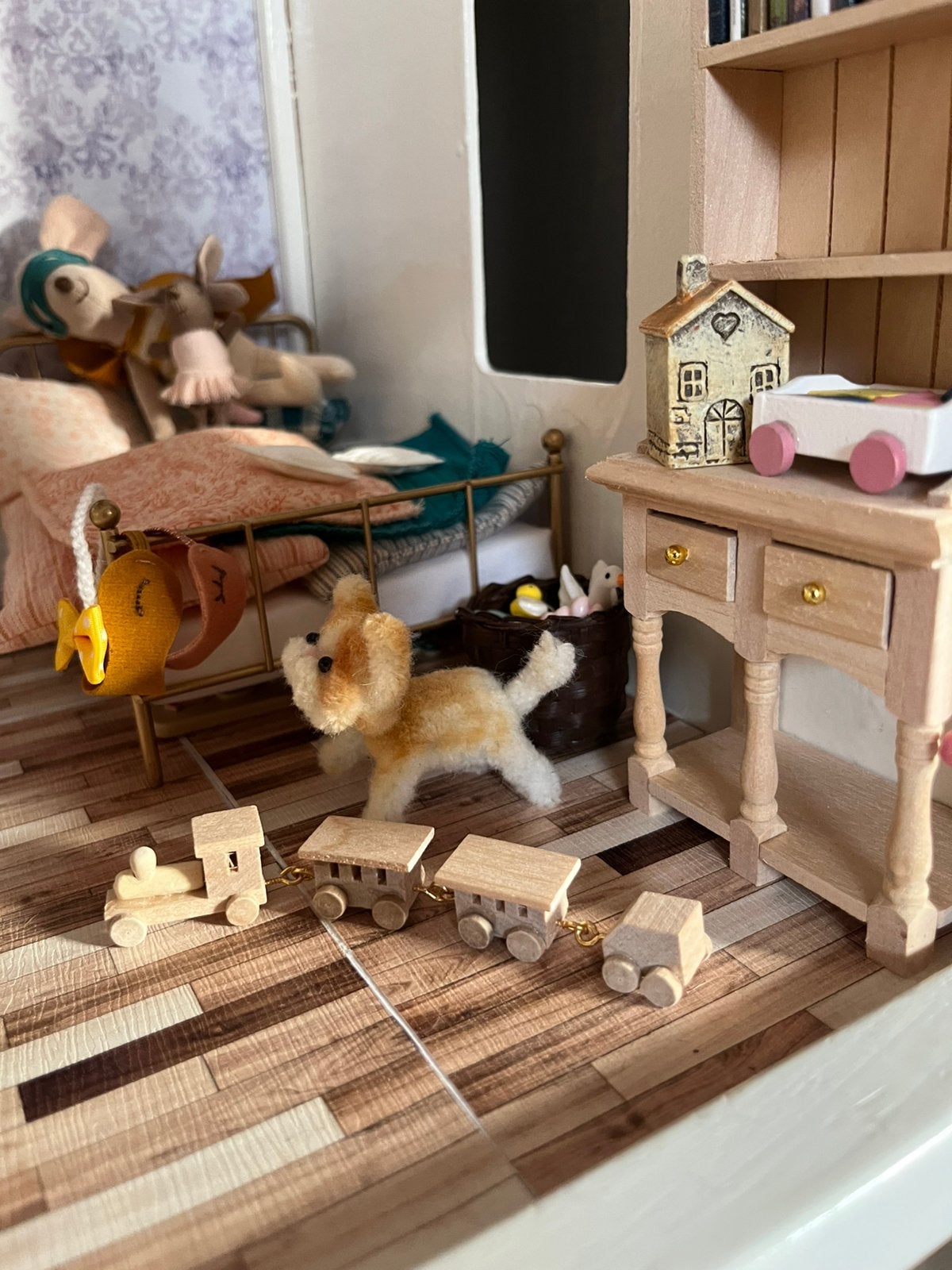 Houten trein poppenhuis/ maileg huis  incl  verzendkosten, Ophalen, Nieuw, Poppenhuis