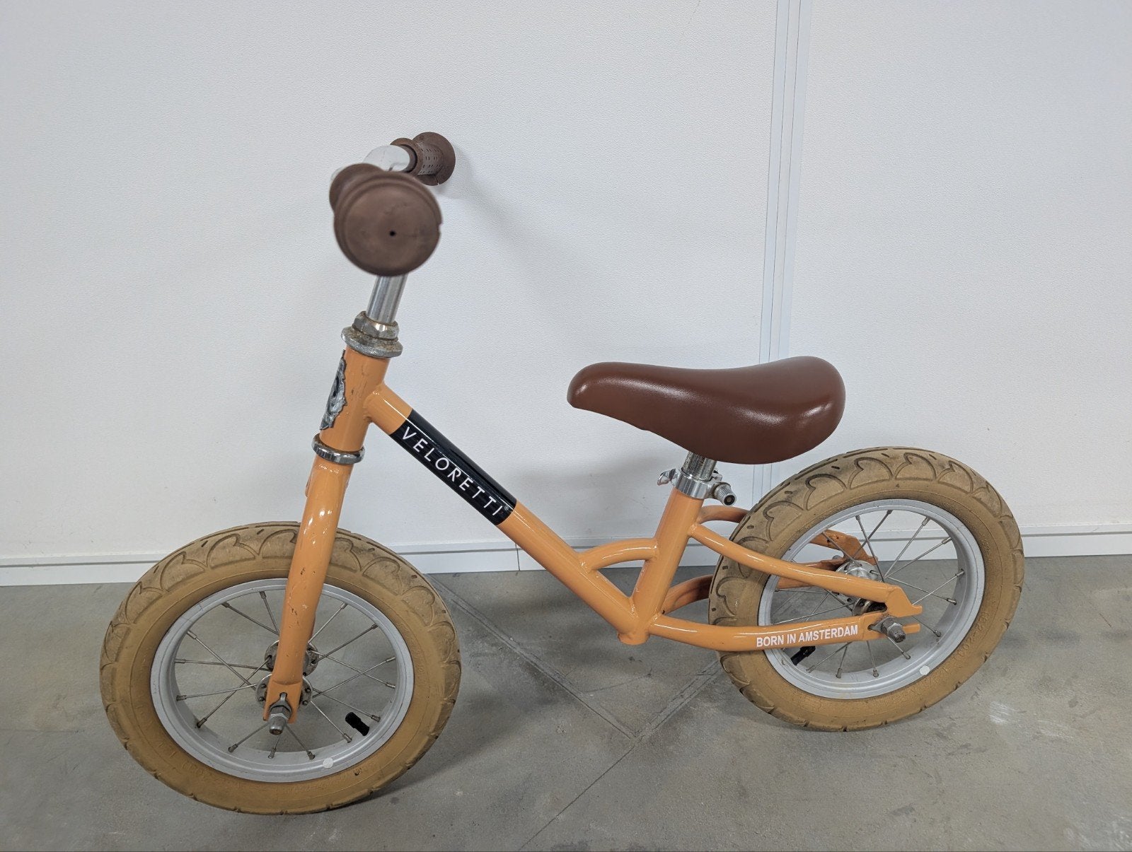Veloretti loopfiets, oranje, 12 inch, Fietsen en Brommers, Fietsen | Kinderfietsjes, Ophalen