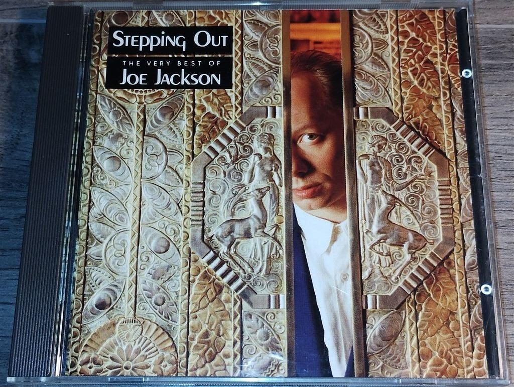 Joe Jackson - Stepping Out [The Very Best Of], Ophalen of Verzenden, Zo goed als nieuw