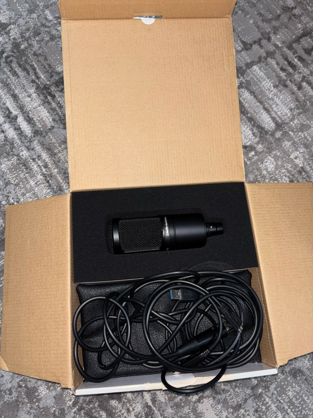 Audio Technica AT2020 condensatormicrofoon, Ophalen, Zo goed als nieuw, Studiomicrofoon