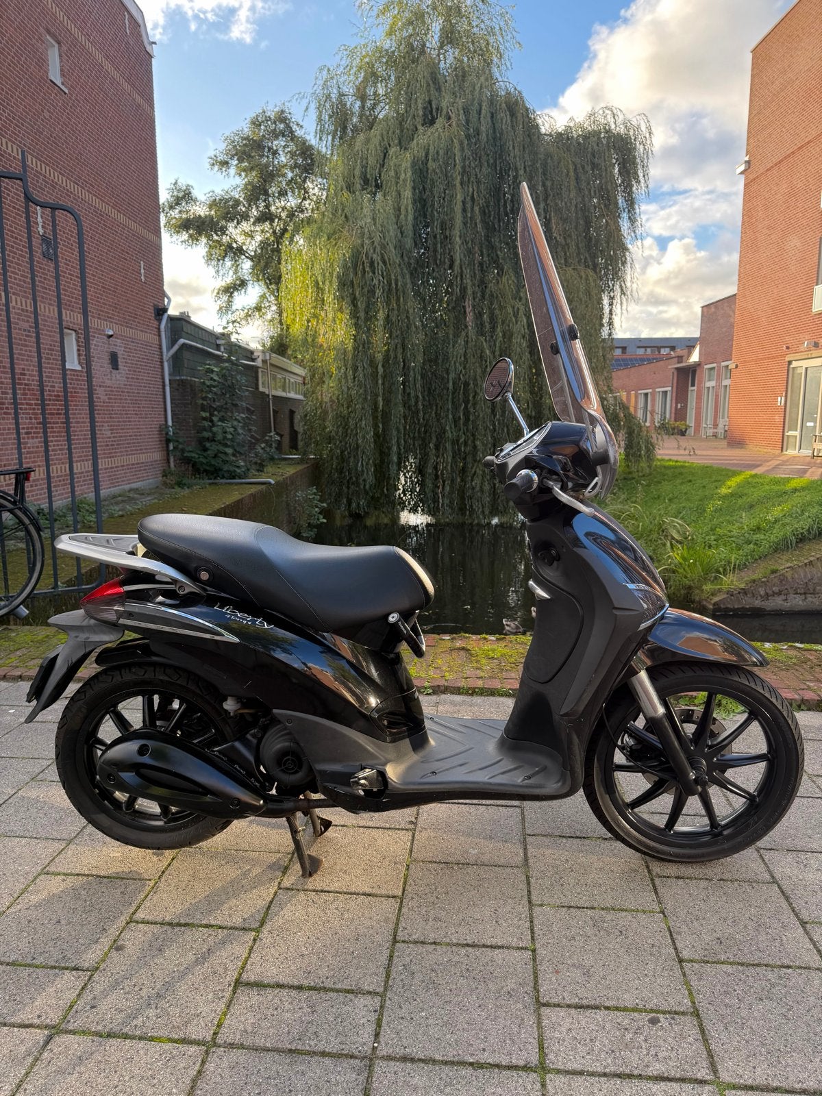 Piaggio Liberty 4T 50cc (Opknapper), Fietsen en Brommers, Ophalen of Verzenden, Gebruikt, Benzine, Piaggio