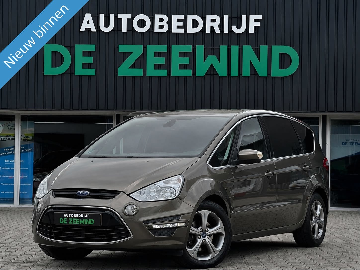Ford S-Max 2.0 TDCi Titanium automaat|navi, Auto's, Euro 5, 4 cilinders, 1589 kg, 7 stoelen