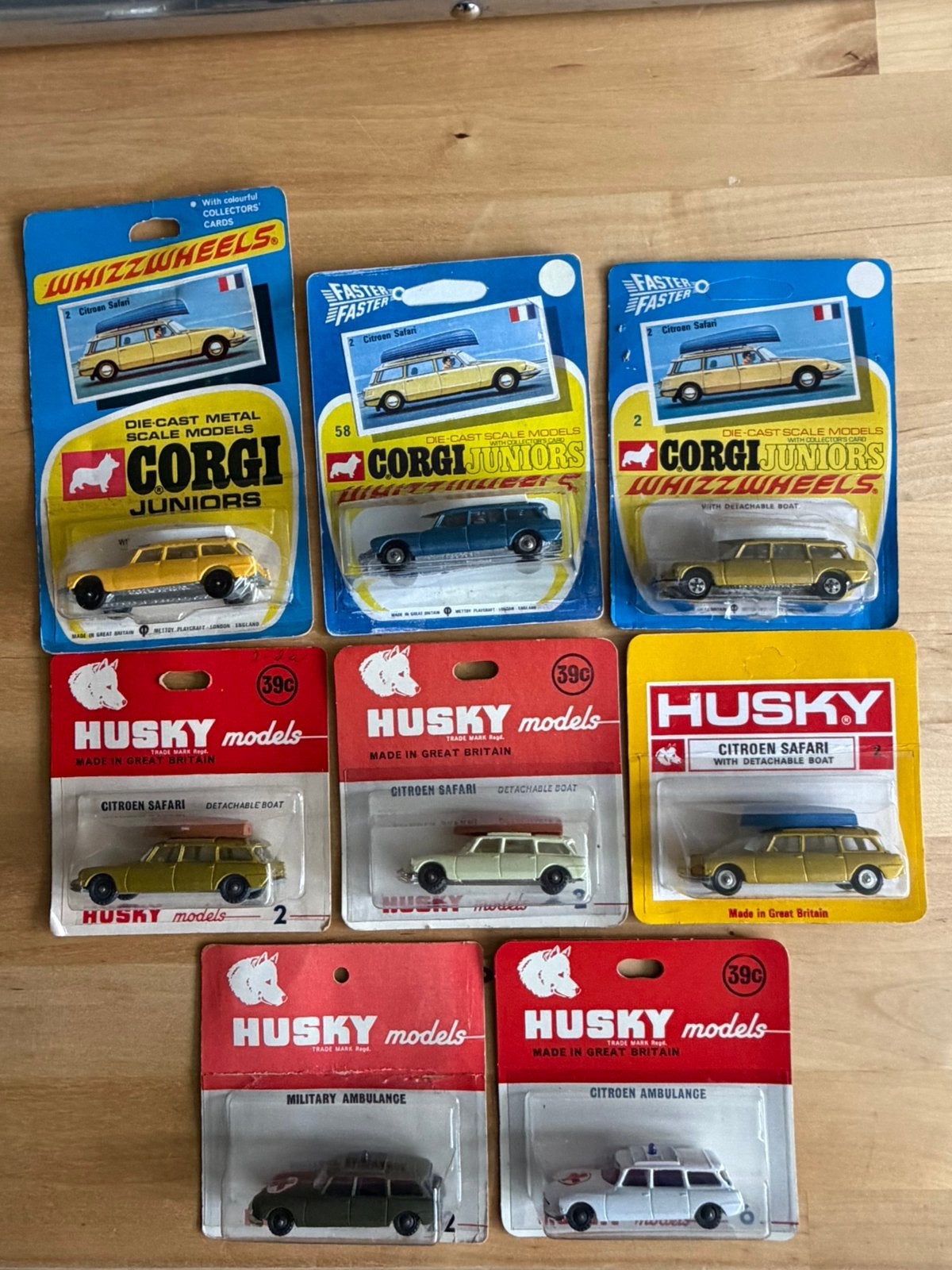 8 stuks Husky Corgi Junior Citroën ID/DS mint on card, Ophalen of Verzenden, Zo goed als nieuw, Auto