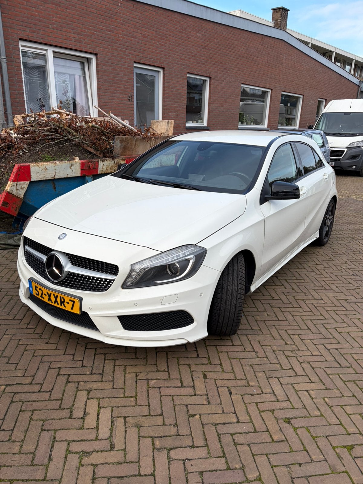Mercedes-Benz A-Klasse A180 1.6 Blue Efficiency 2012 Wit, Voorwielaandrijving, 4 cilinders, 1200 kg, Handgeschakeld