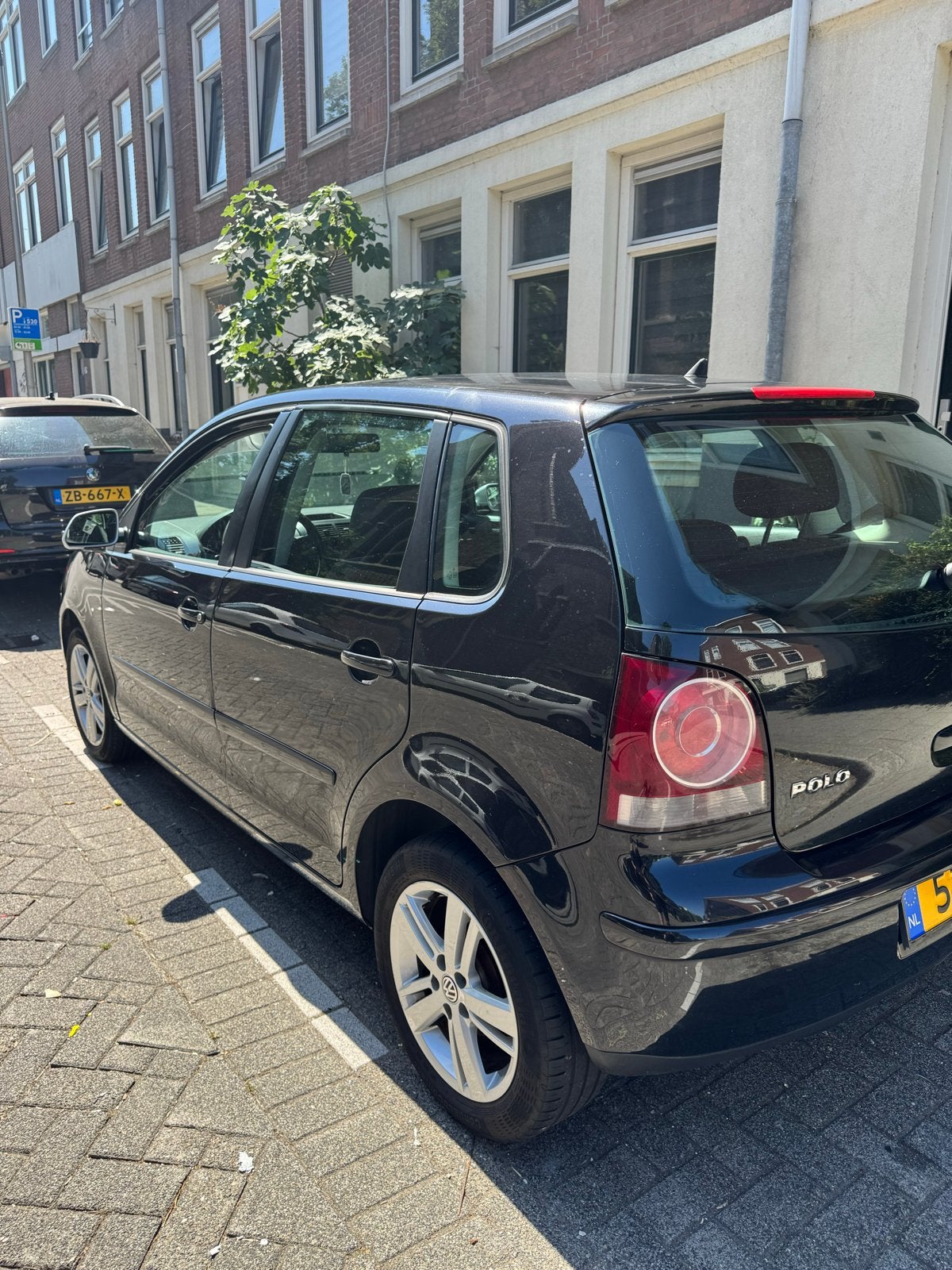 Volkswagen Polo 1.4 16V 59KW 2007 Zwart, Voorwielaandrijving, 40 €/maand, Zwart, 4 cilinders
