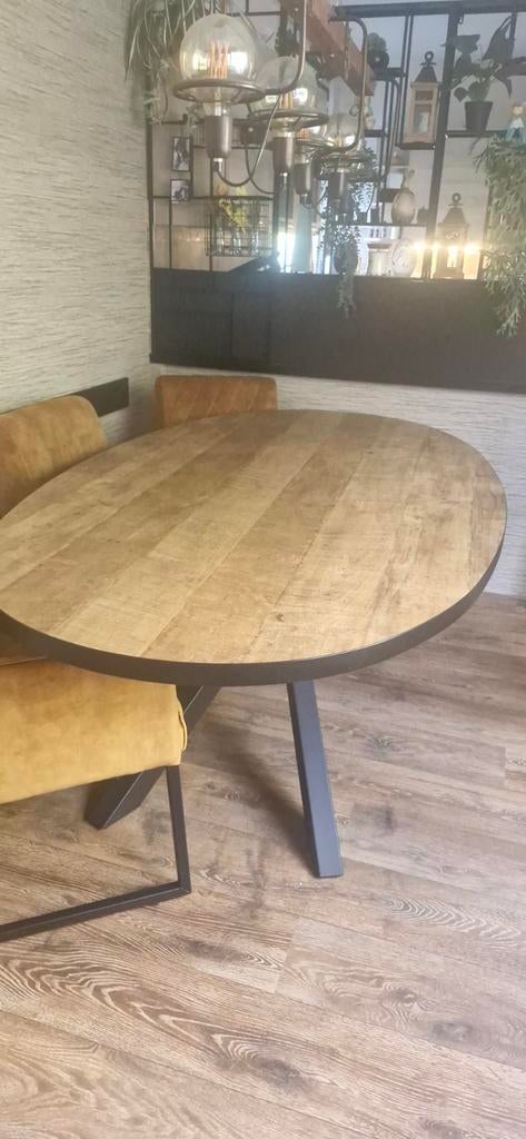 Ovale eettafel 220x120 cm met metalen onderstel, Huis en Inrichting, Tafels | Eettafels, Gebruikt, 100 tot 150 cm, Modern, Industrieel