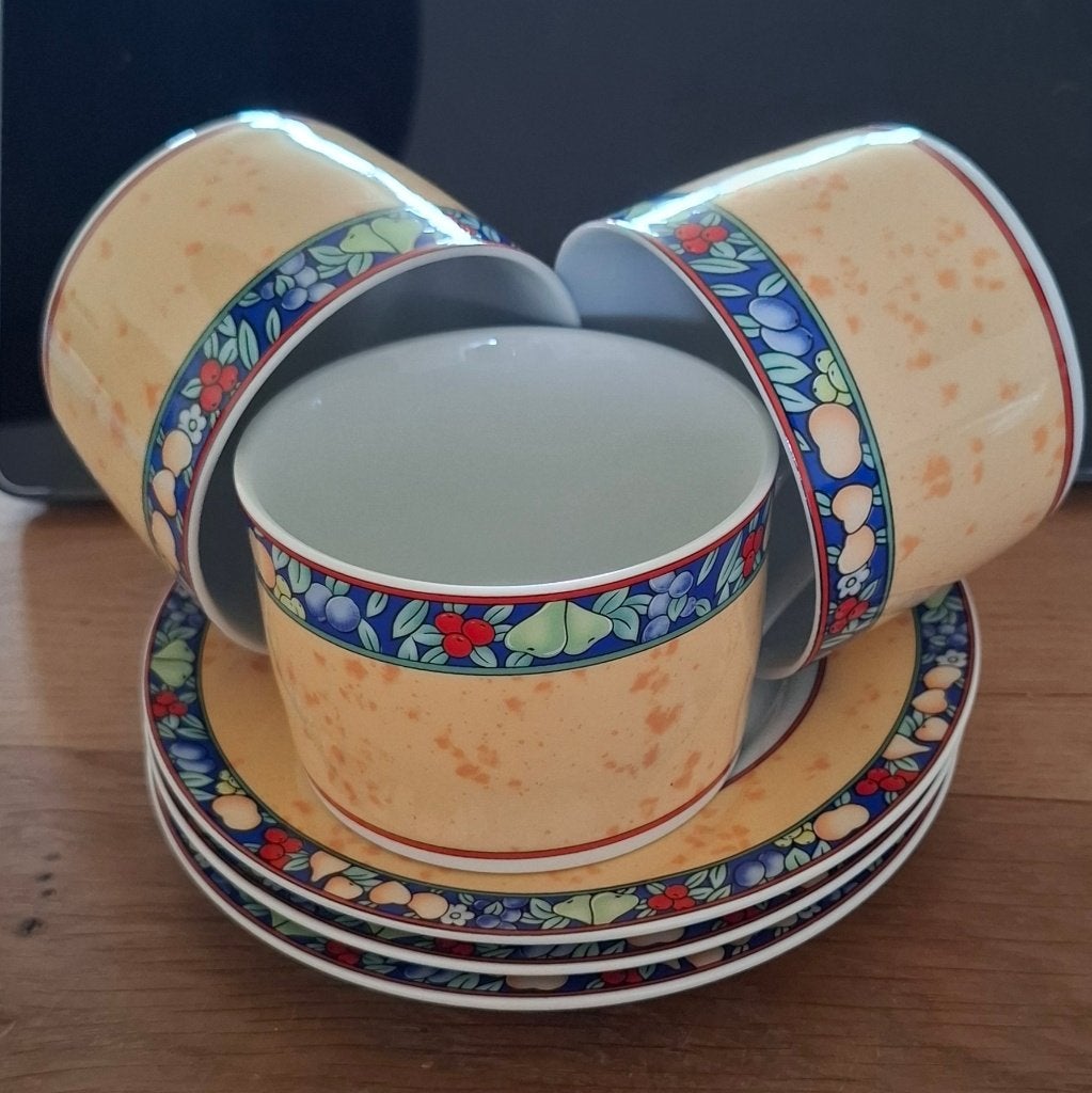 Kop en schotel, Ophalen of Verzenden, Zo goed als nieuw