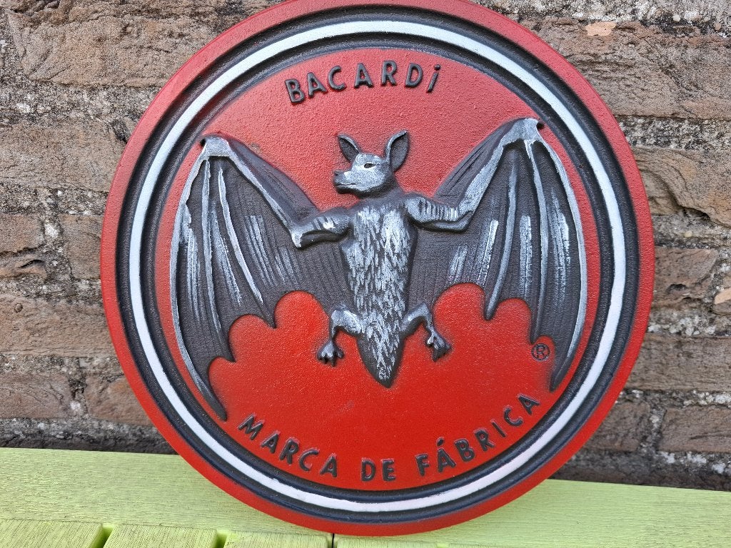 Zwaar gietijzeren reclamebord Bacardi rum, Ophalen of Verzenden, Nieuw, Reclamebord