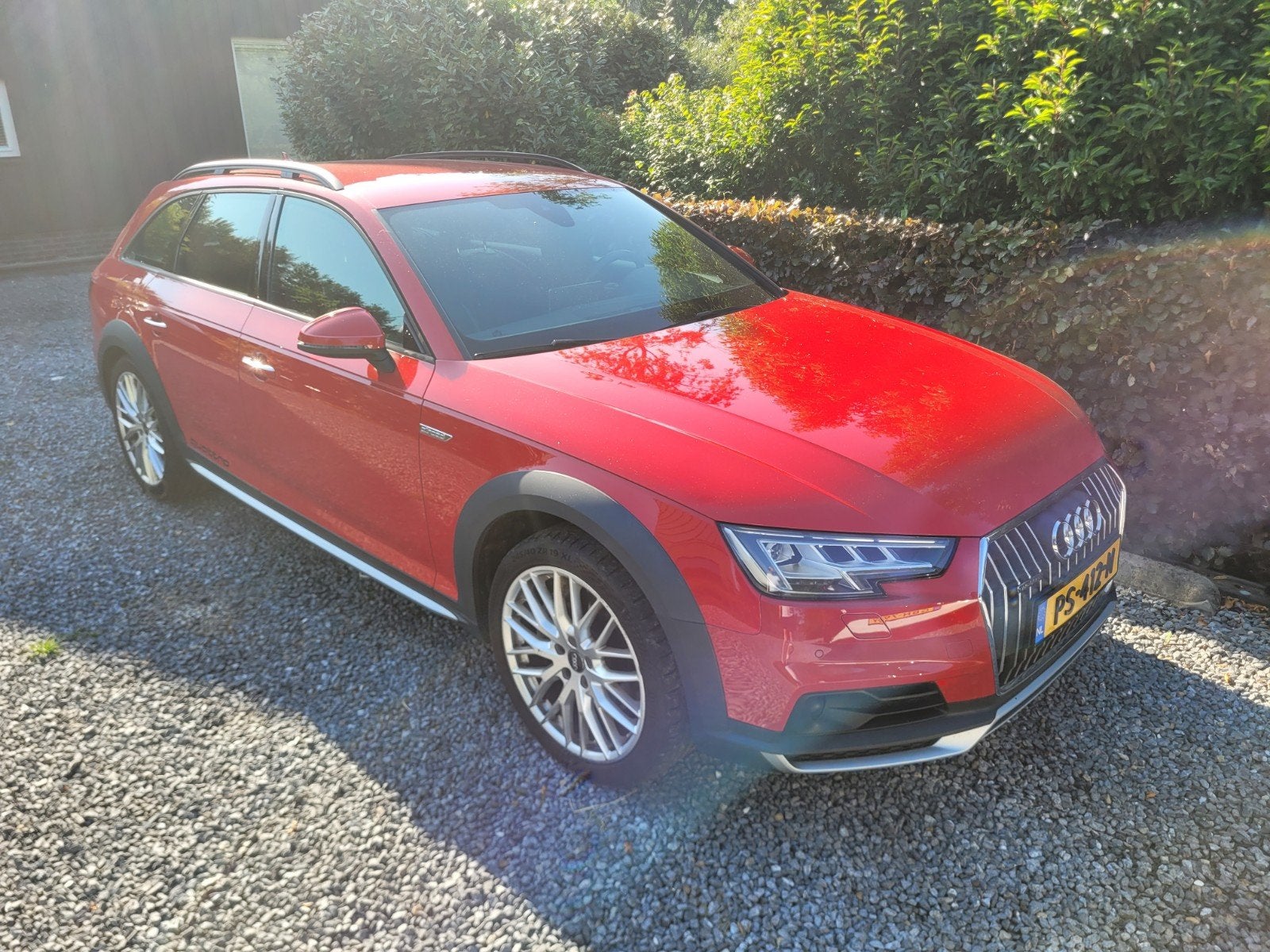 Audi A4 2.0 Tfsi Mhev 252pk Quattro S Tronic 2017 Rood, 15 km/l, Zwart, 4 cilinders, 1984 cc