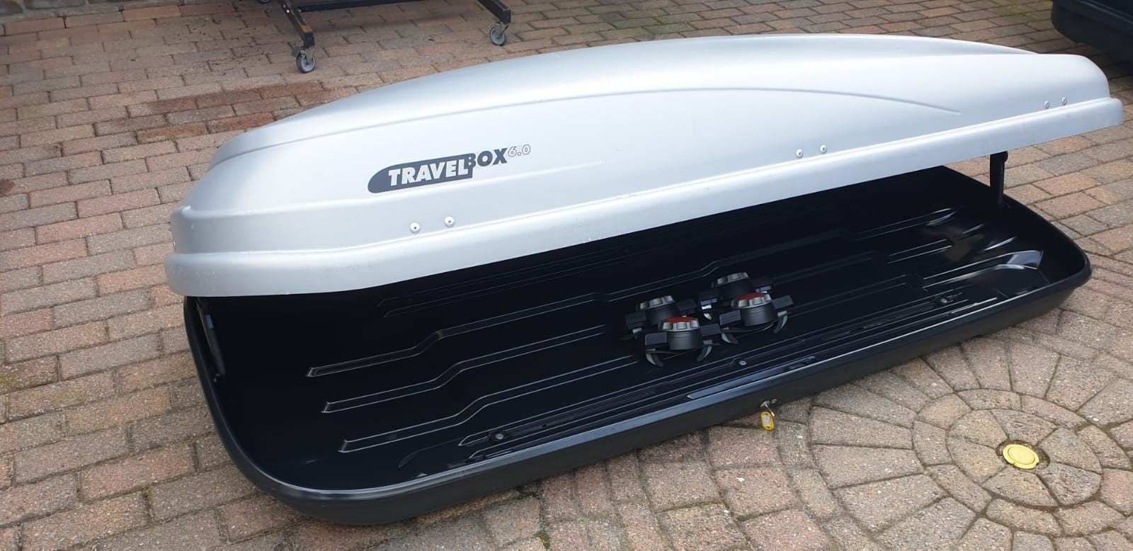 ALLERGROOTSTE Hapro Travelbox 6.0 MF XXL dakkoffer skibox, Auto diversen, Ophalen of Verzenden, Zo goed als nieuw