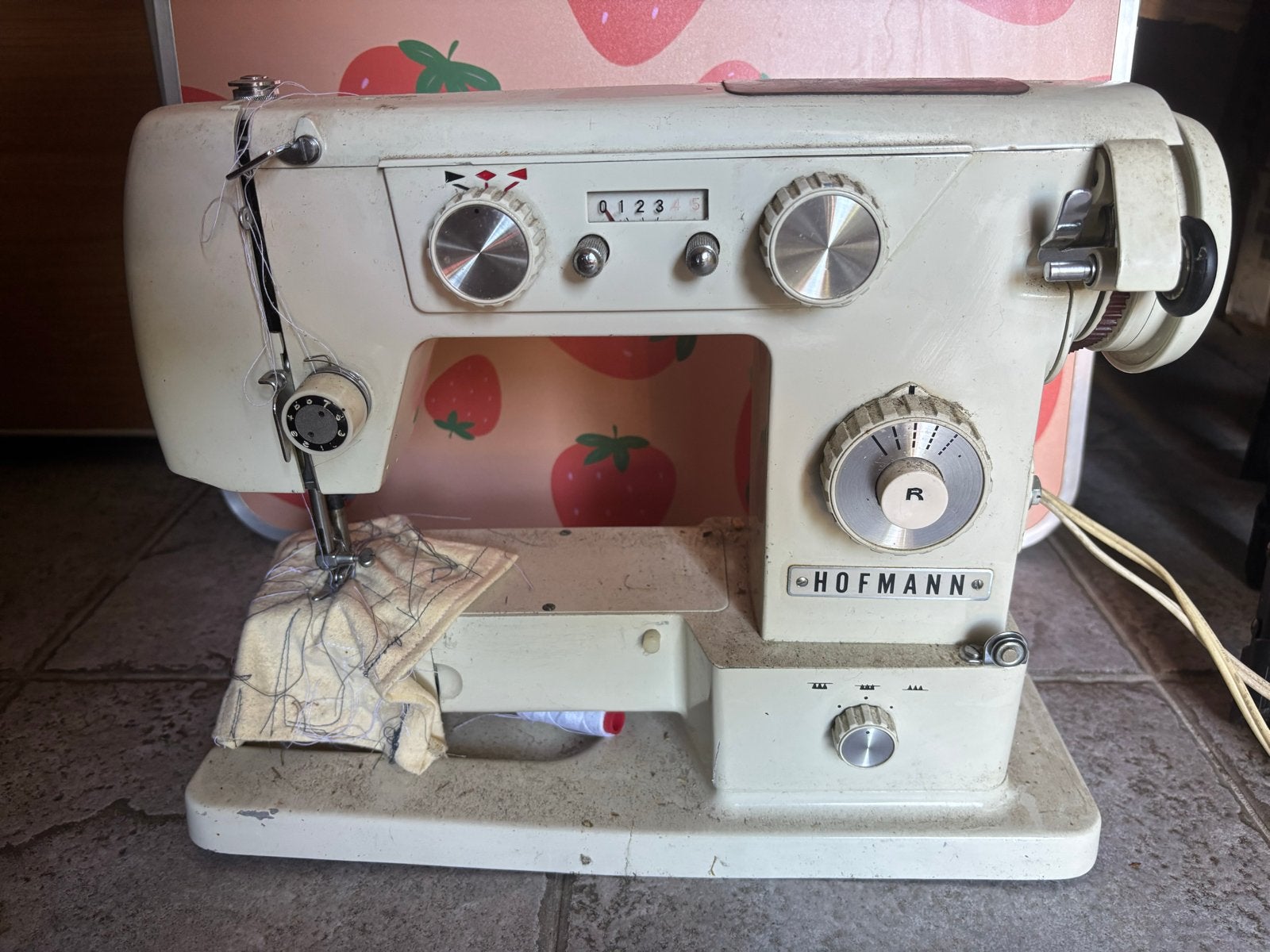 Vintage Hofmann Naaimachine met Voetpedaal, Ophalen, Gebruikt, Naaimachine, Overige merken