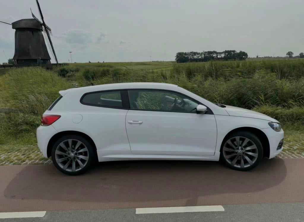 Volkswagen Scirocco 2.0 TSI 147KW 2009 Wit 300+PK, Auto's, Euro 5, 1273 kg, 4 cilinders, 1984 cc