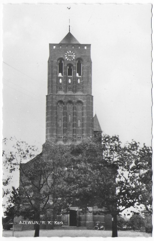Azewijn R K Kerk Ongelopen Ansichtkaart ( B6968 ), Ophalen of Verzenden, 1920 tot 1940, Ongelopen