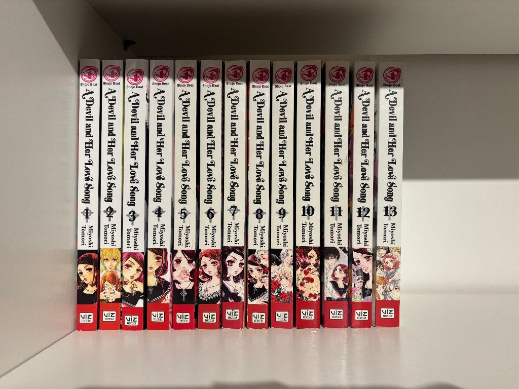 A devil and her love song Manga, Meerdere comics, Ophalen of Verzenden, Gelezen, Japan (Manga)