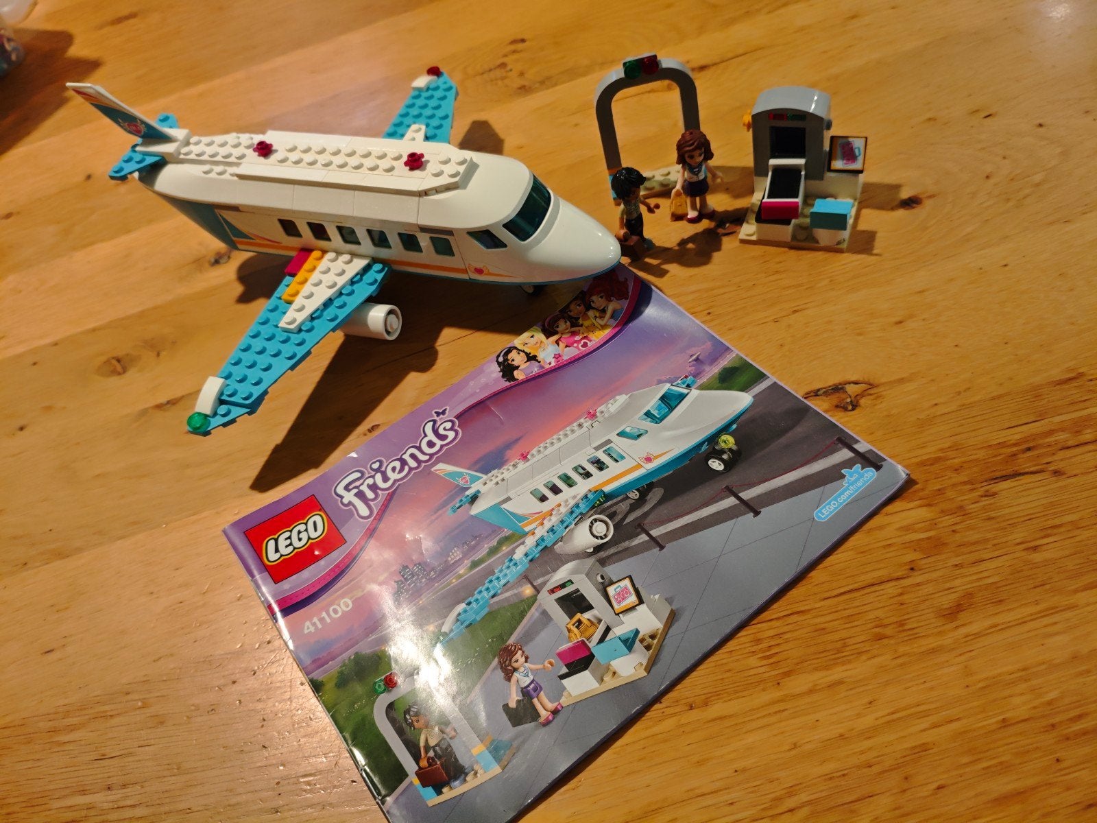 Lego Friends Vliegtuig van Heartlake City (41100)