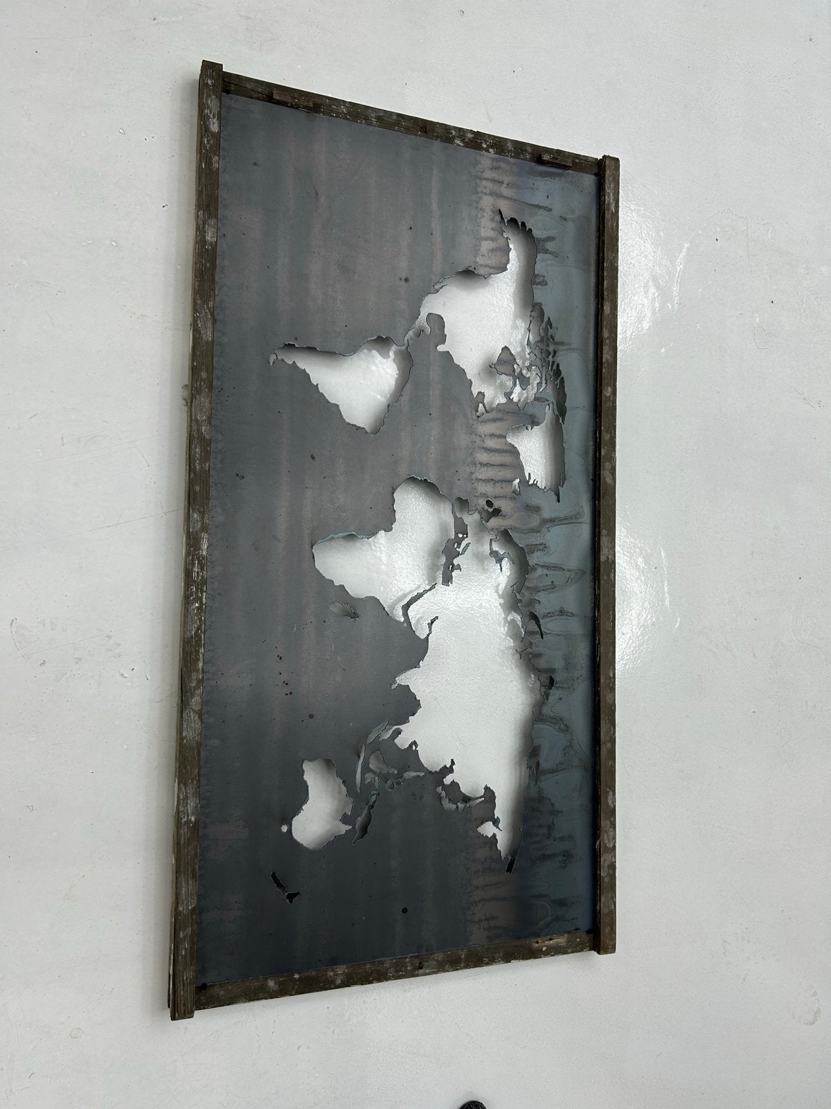 Metalen wanddecoratie wereldkaart, Ophalen, Metaal, Wandsculptuur, Industrieel