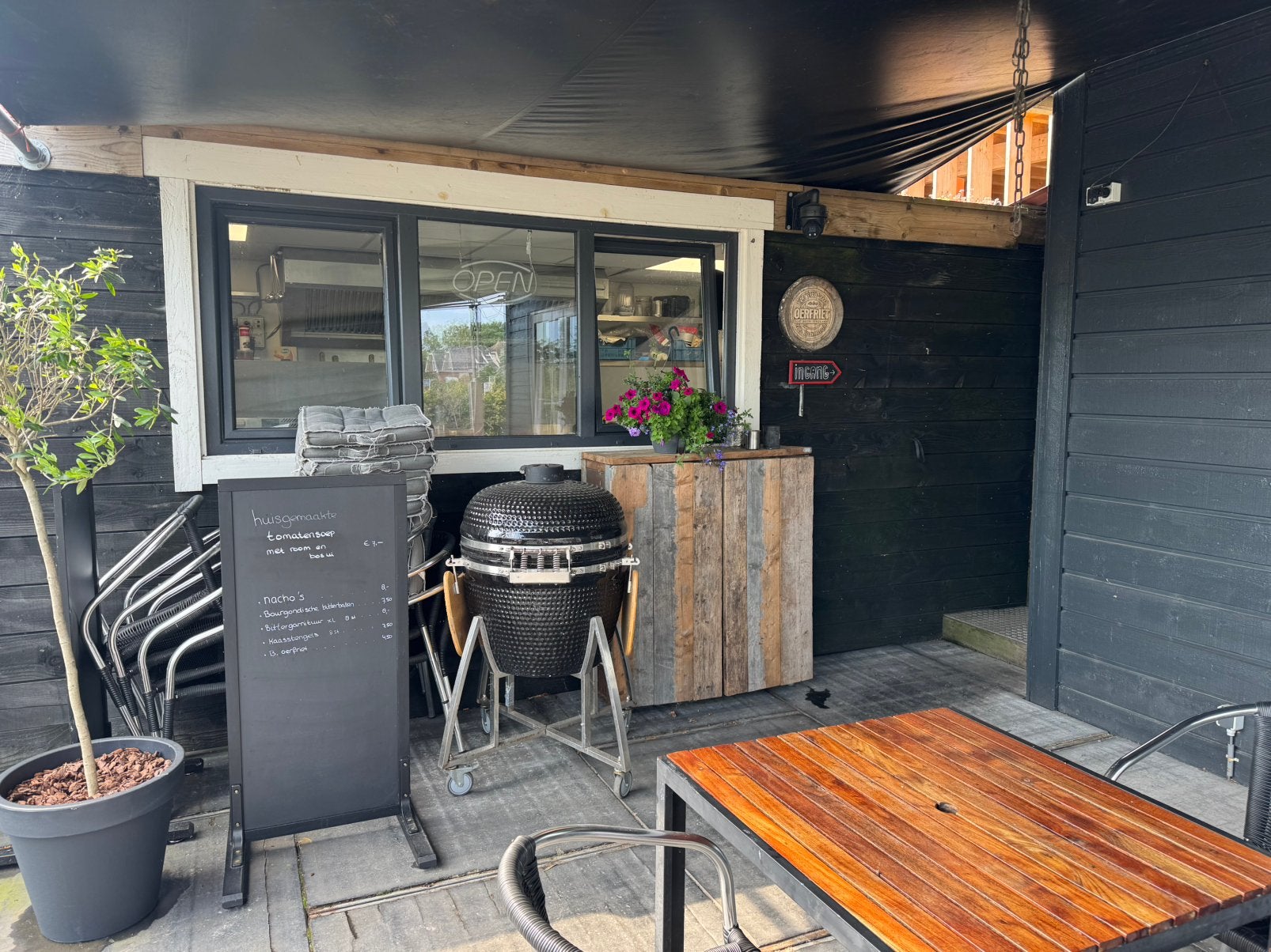 Keuken compleet in grote container horeca keuken, Ophalen