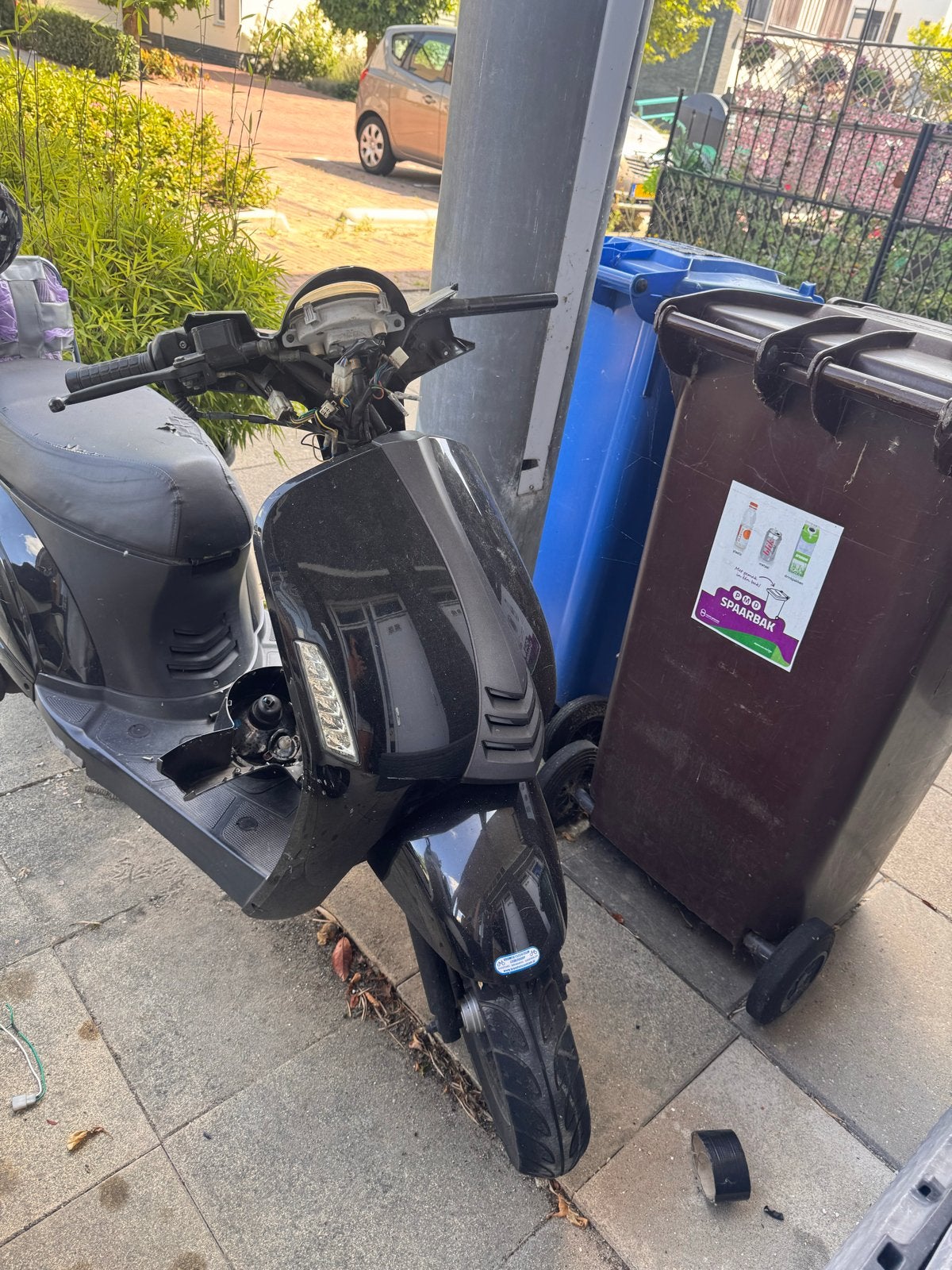 Zwarte scooter - Opknapper/Onderdelen, Ophalen, Gebruikt, Benzine, Overige merken
