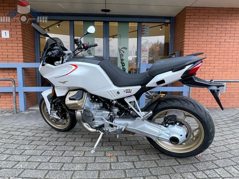 MOTO GUZZI V100 Mandello Op = Op, 2 cilinders, Motorrijbewijs A, Bedrijf, Onbekend
