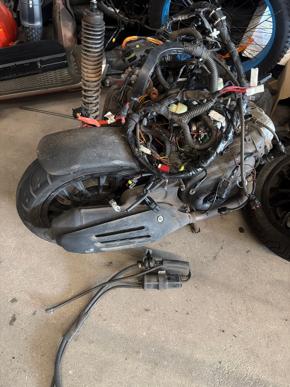 Vespa Sprint E5 blok in onderdelen en uitlaat, Ophalen of Verzenden, Gebruikt, Blok, Vespa