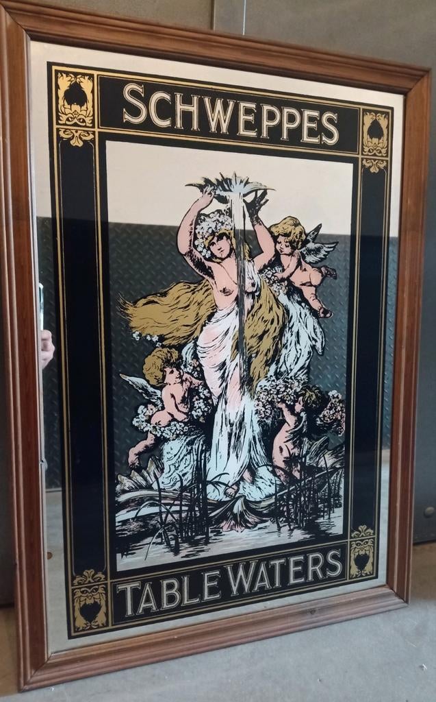 Vintage Schweppes spiegel met houten lijst 63 x 89 cm, Ophalen, Rechthoekig