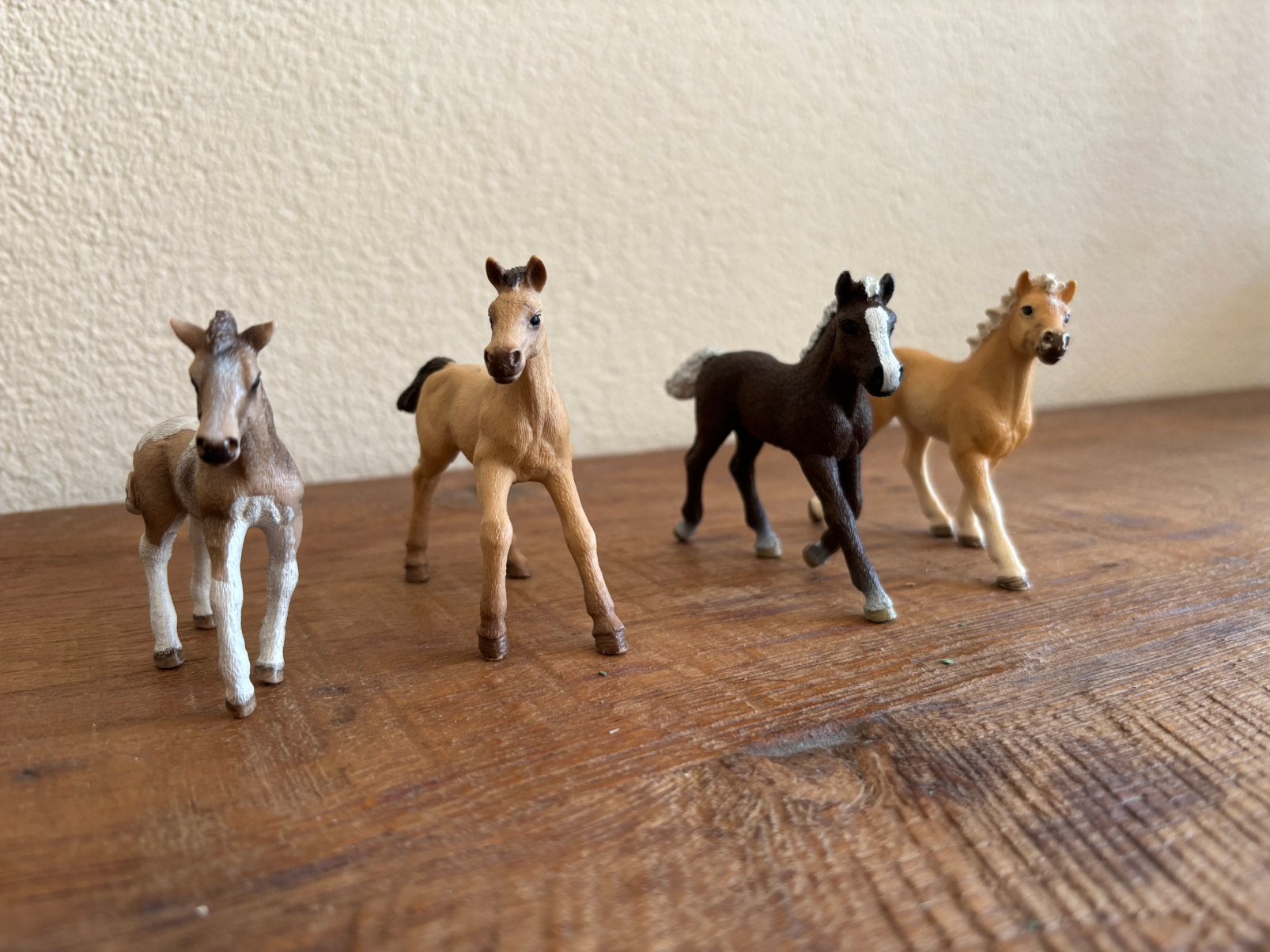 Schleich paardenset P – 4 veulens, Ophalen of Verzenden, Gebruikt