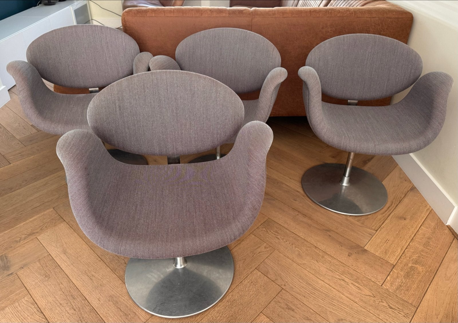 Set van 4 Artifort little Tulip stoelen design, Ophalen, Gebruikt, Vier, Stof