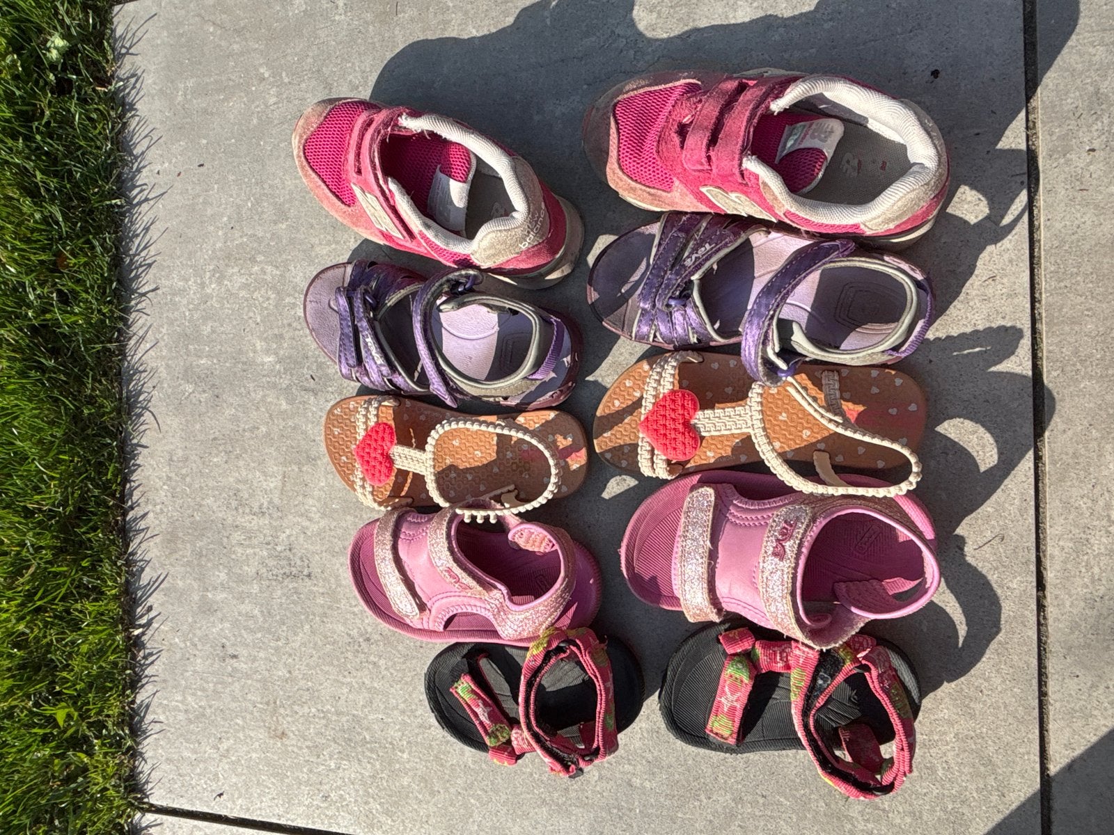 Sandalen en sportschoen (Teva, Ipanema, New Balance), Ophalen, Gebruikt, Meisje, Schoenen