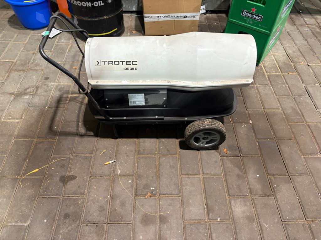 Diesel/peterolium kachel zgan, 30 tot 80 cm, Kachel, Ophalen of Verzenden, Zo goed als nieuw