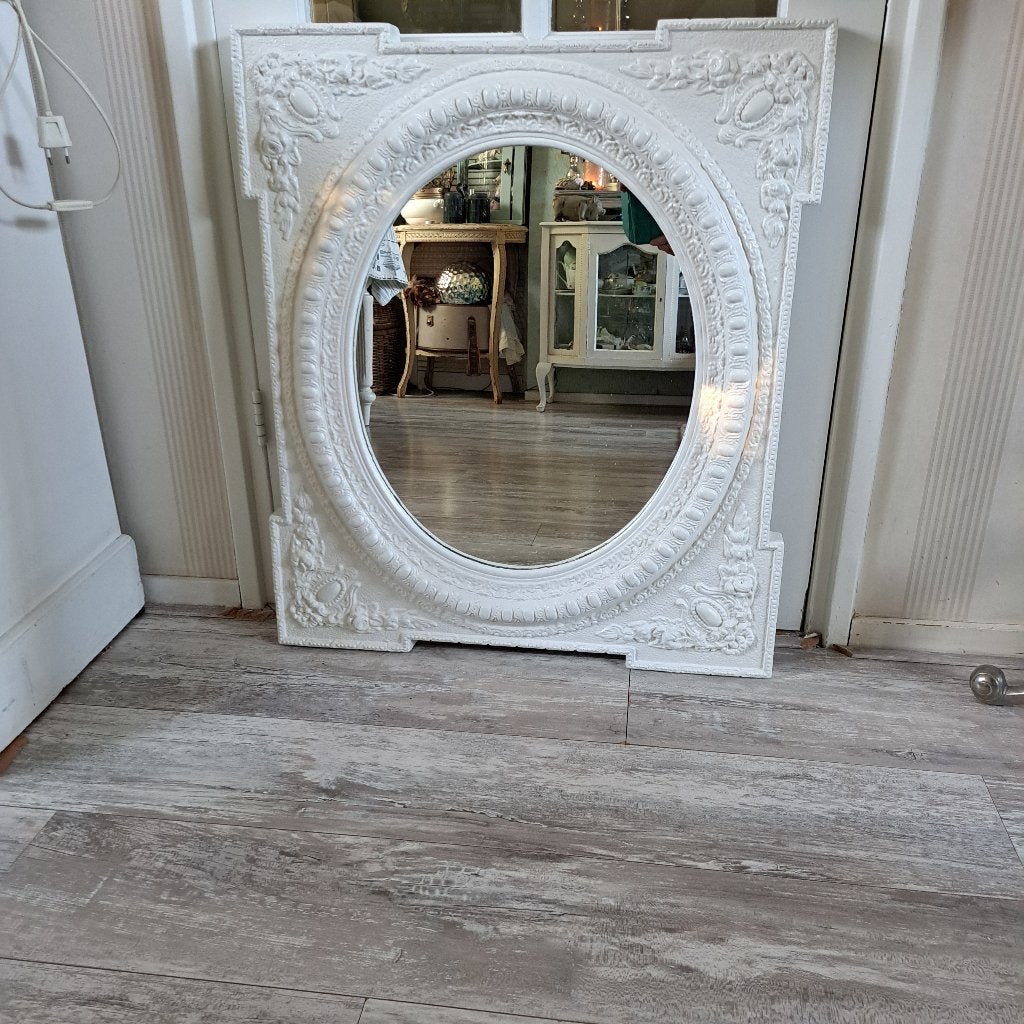 Brocante / landelijke crème kleurige spiegel., Ophalen