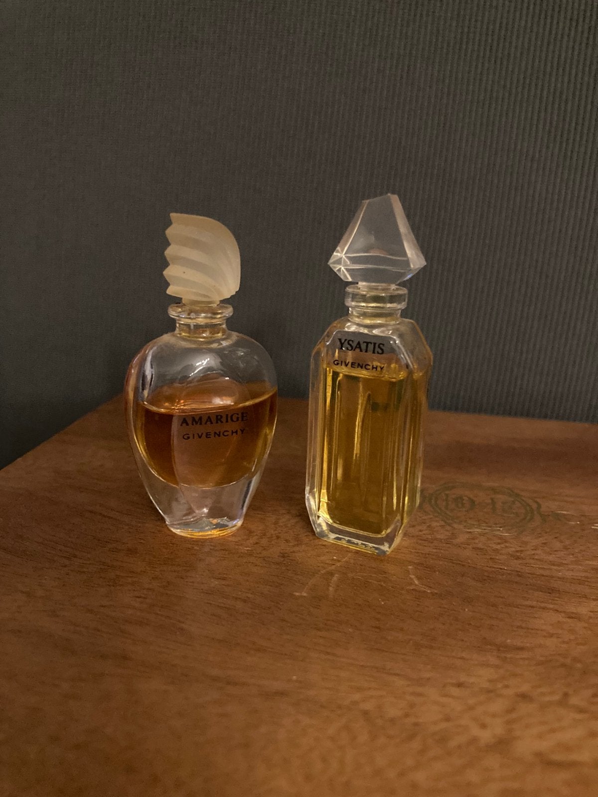 Givenchy Amarige / Ysatis parfum miniatuur, Ophalen of Verzenden, Gebruikt, Miniatuur