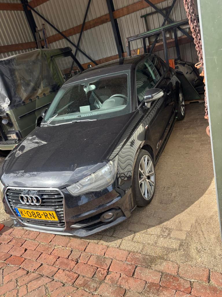 Audi A1 1.4 Tfsi 90KW 2010 Zwart, Voorwielaandrijving, A1, 4 stoelen, 1200 kg