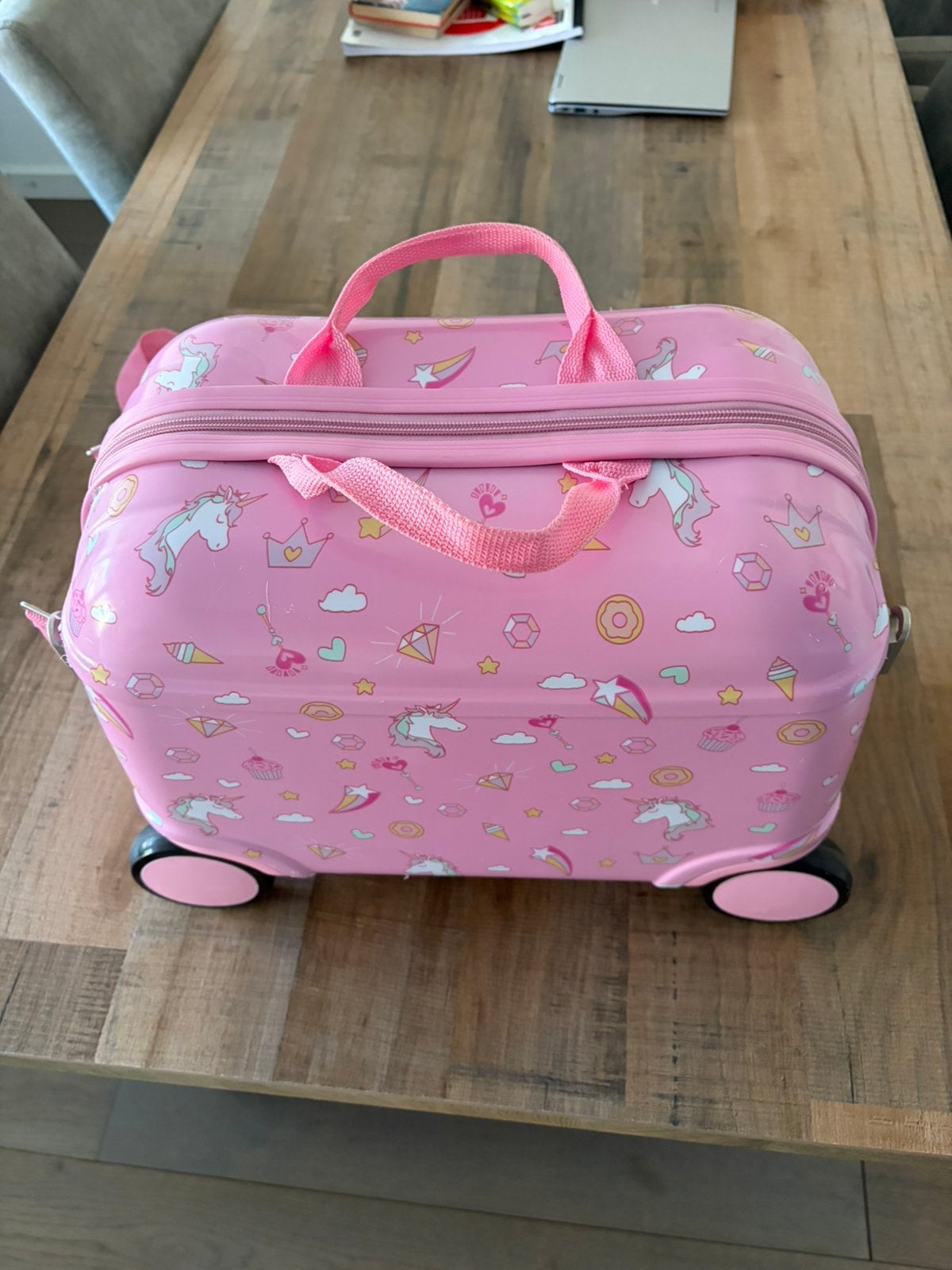 Kinderkoffer nieuw 40x30x20 cm, Hard kunststof, Minder dan 50 cm, Ophalen of Verzenden, Zo goed als nieuw