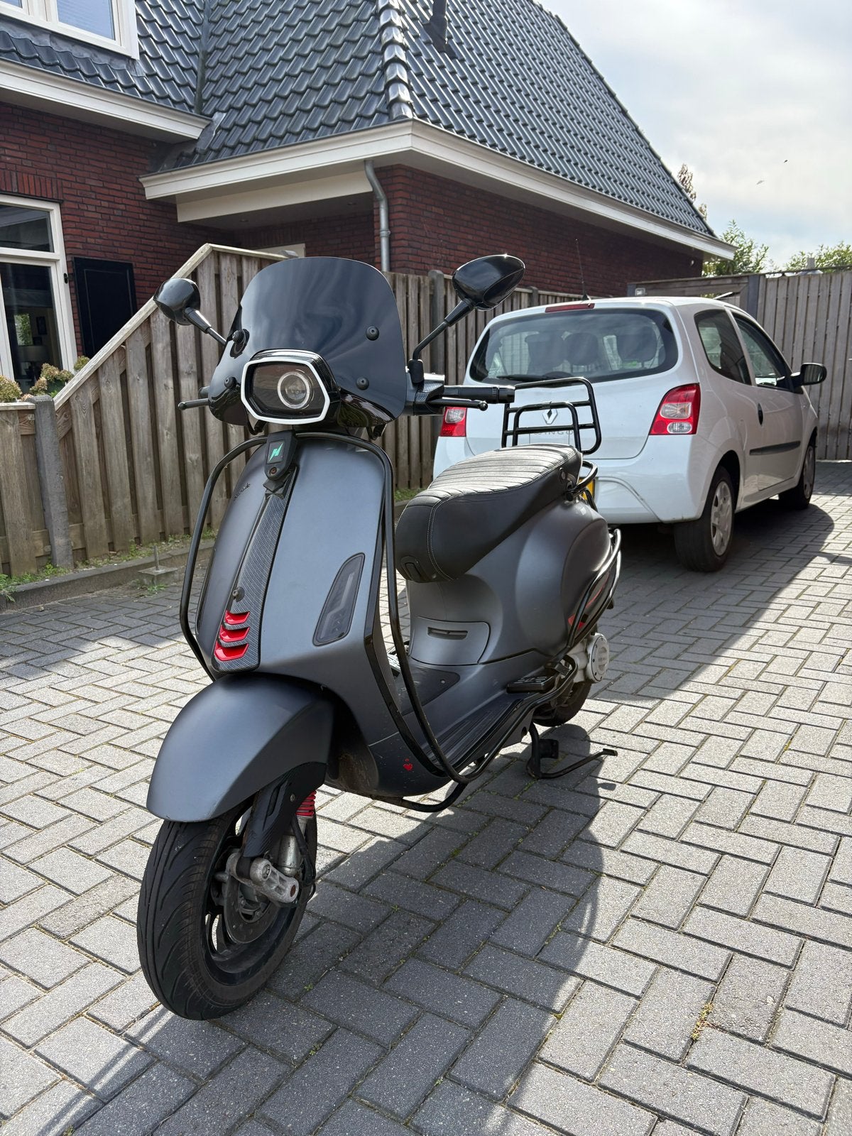 Vespa Sprint Sport 35km/u - Matgrijs -, Ophalen, Zo goed als nieuw, Benzine, Overige modellen