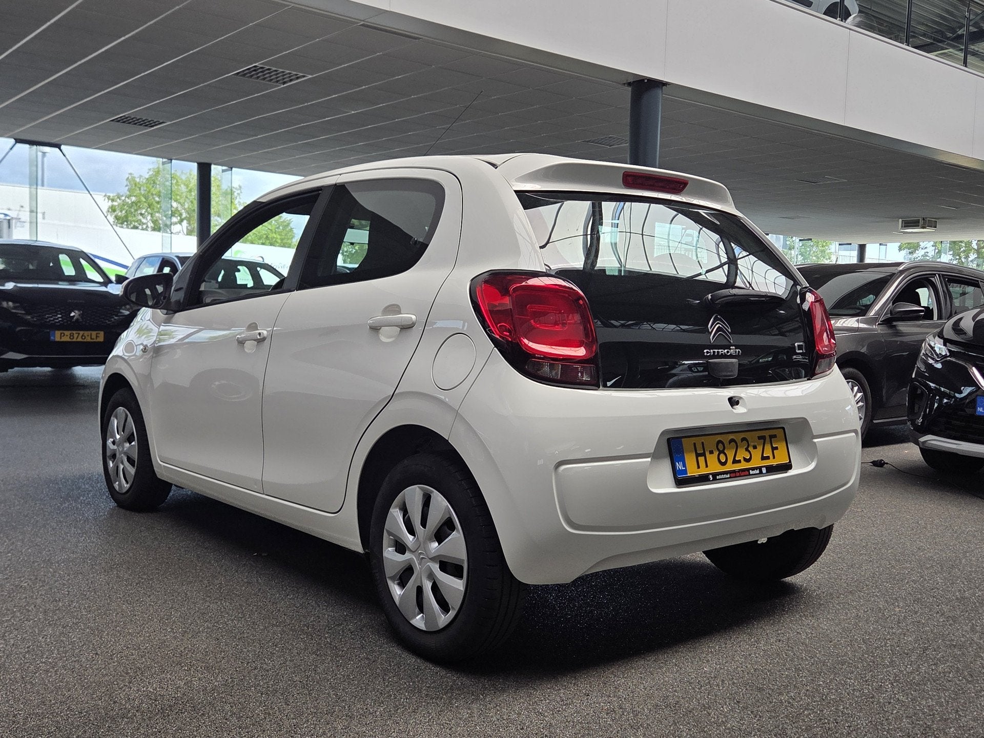 Citroën C1 1.0 VTi Feel Airco, El Pakket, BT Telefoon, Etc., Voorwielaandrijving, Gebruikt, Euro 6, 4 stoelen