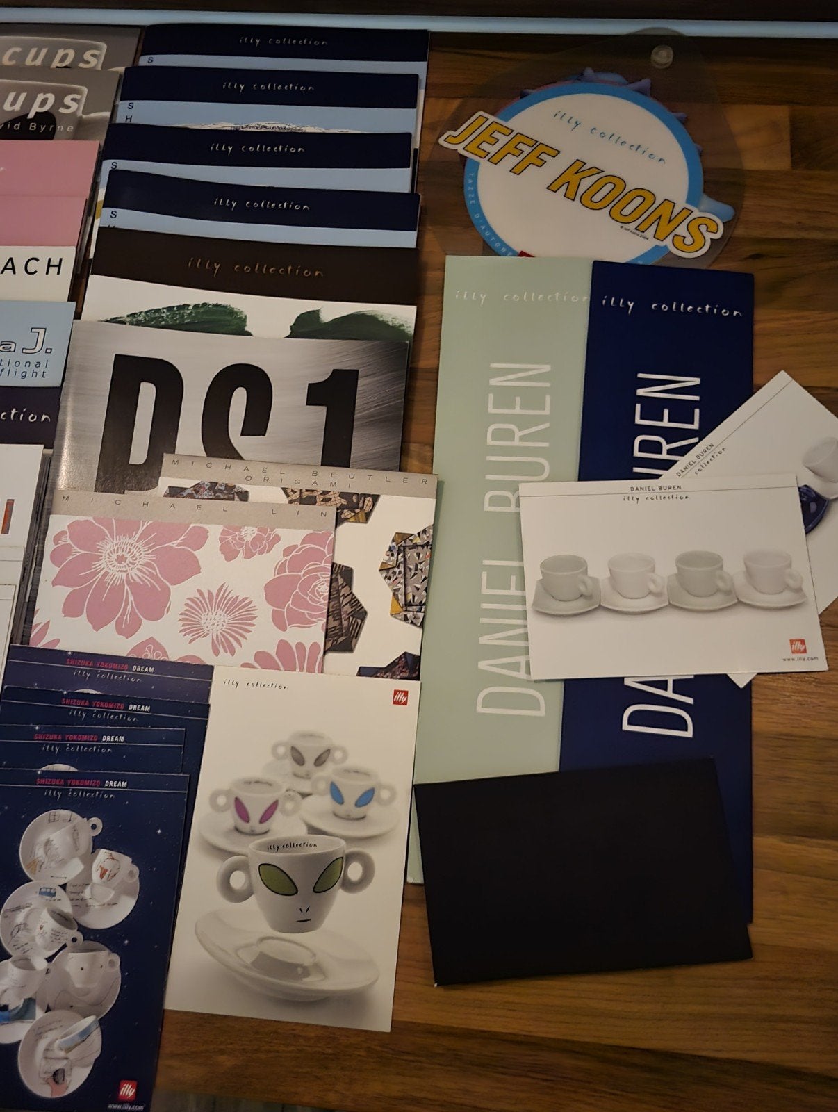 ILLY ART COLLECTION BROCHURES BUITENKANS VOOR VERZAMELAARS, Antiek en Kunst, Verzenden, Object, Papier/karton