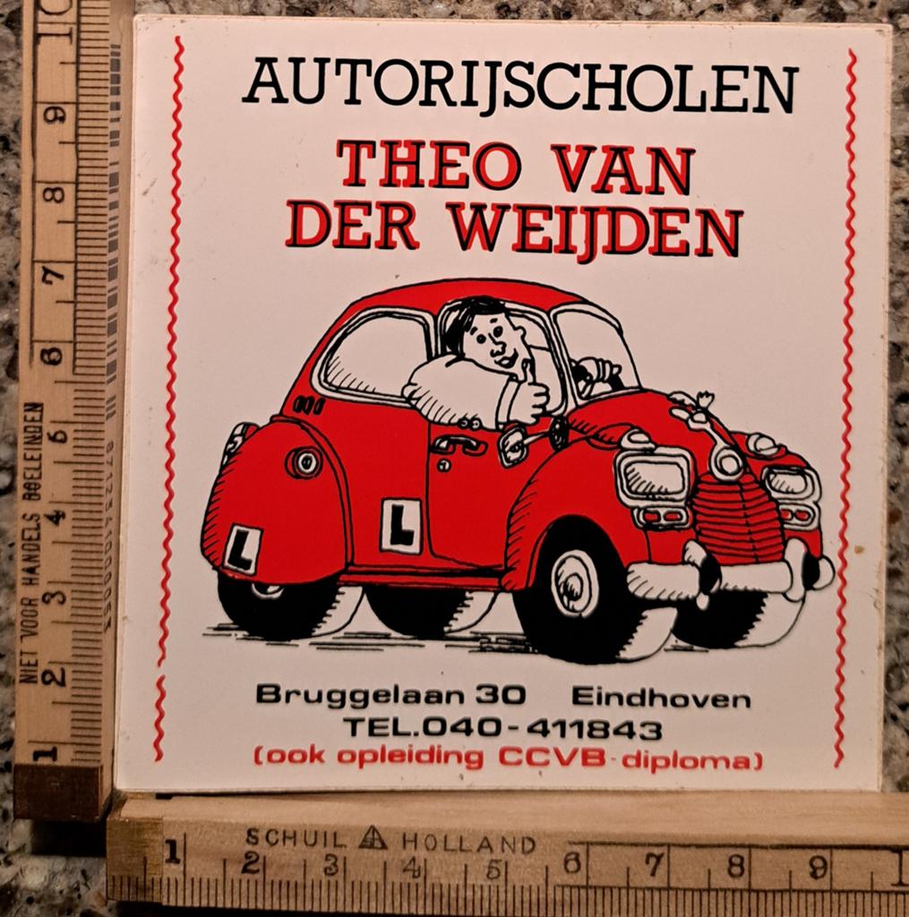 Vintage sticker autorijschool Theo van der Weijden Eindhoven, Ophalen of Verzenden, Zo goed als nieuw