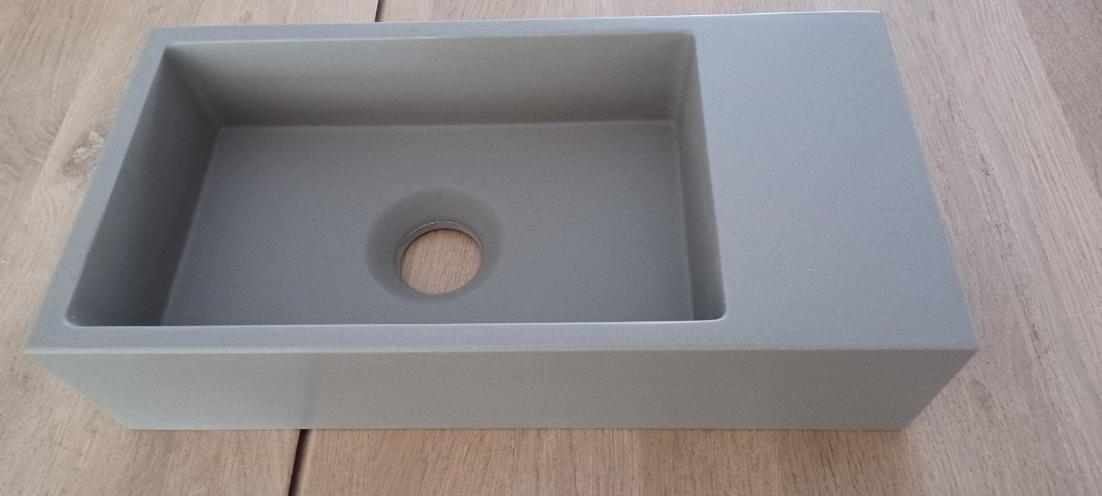 Nieuwe WC fontein - grijs - 360x180x88, Doe-het-zelf en Verbouw, Sanitair, Ophalen, Nieuw, Wastafel