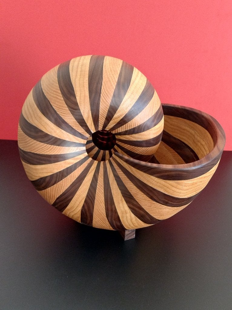 Houten Nautilus schelp, Houtsnijwerk, Ophalen of Verzenden, Handgemaakt, 20 - 50 cm
