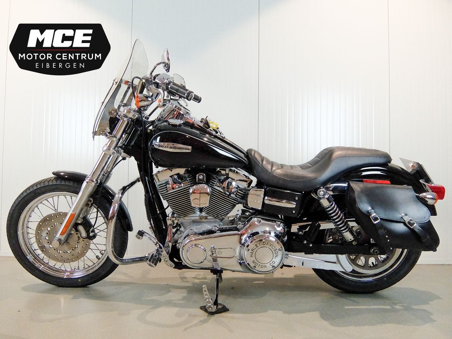 HARLEY-DAVIDSON SUPER GLIDE CUSTOM FXDC (bj 2007), Motoren, 2 cilinders, HARLEY-DAVIDSON, Bedrijf, Onbekend