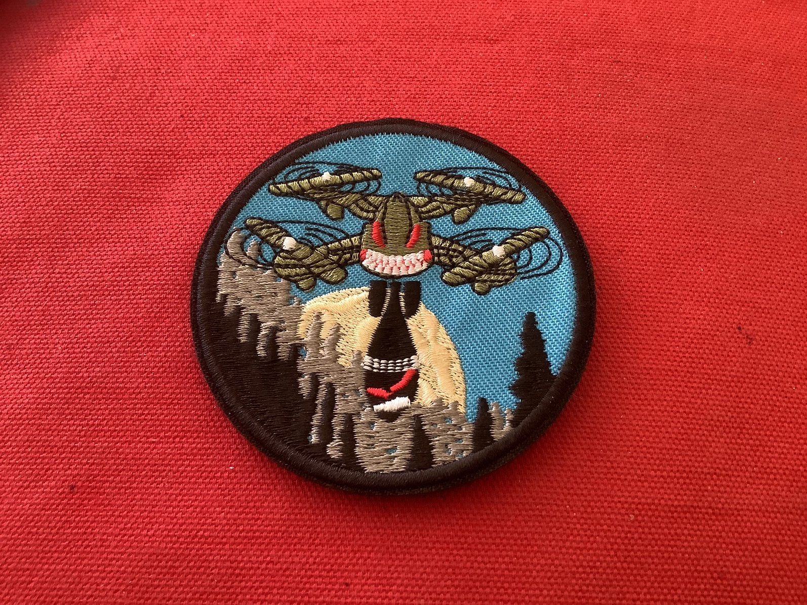 Badge van Het Oekrains leger Drones met velcro, Ophalen of Verzenden, Landmacht, Nederland, Embleem of Badge
