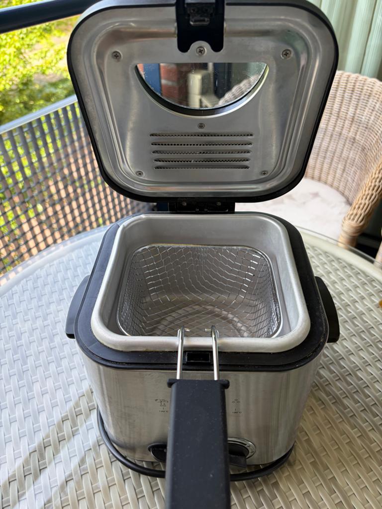 Princess Friteuse - Compact en Gebruiksvriendelijk, 1 tot 2 liter, Ophalen, Gebruikt, Uitneembare binnenpan