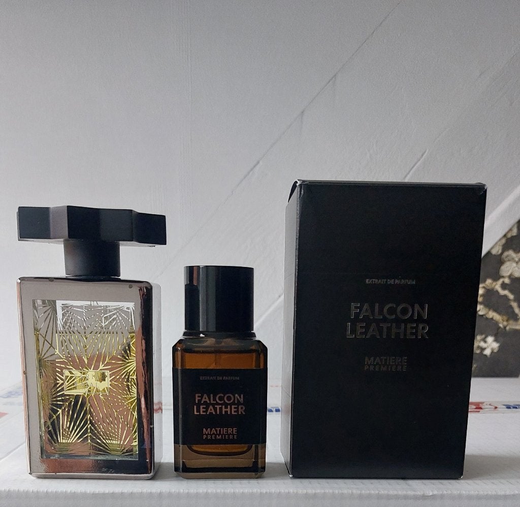 Falcon Leather / Kajal Faris, Ophalen of Verzenden, Zo goed als nieuw
