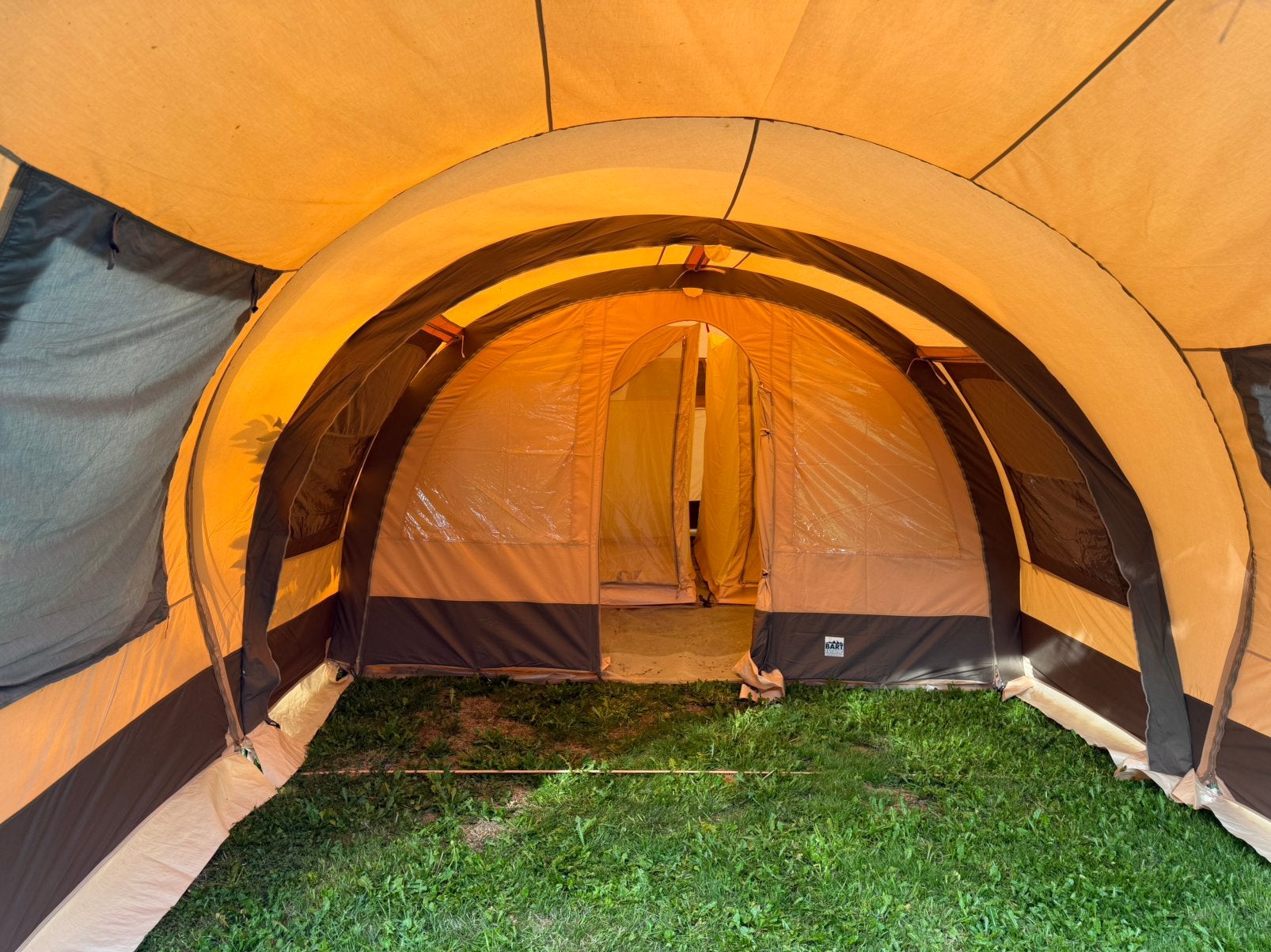 6-persoons Tunneltent Bart Outdoor (Vrijbuiter) – Zgan!, Ophalen, Zo goed als nieuw, Tot en met 6