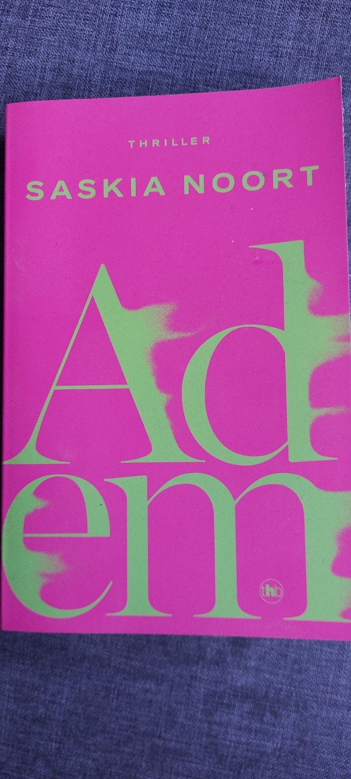 Saskia Noort - Adem (Thriller), Ophalen of Verzenden, Zo goed als nieuw, Saskia Noort, Nederland