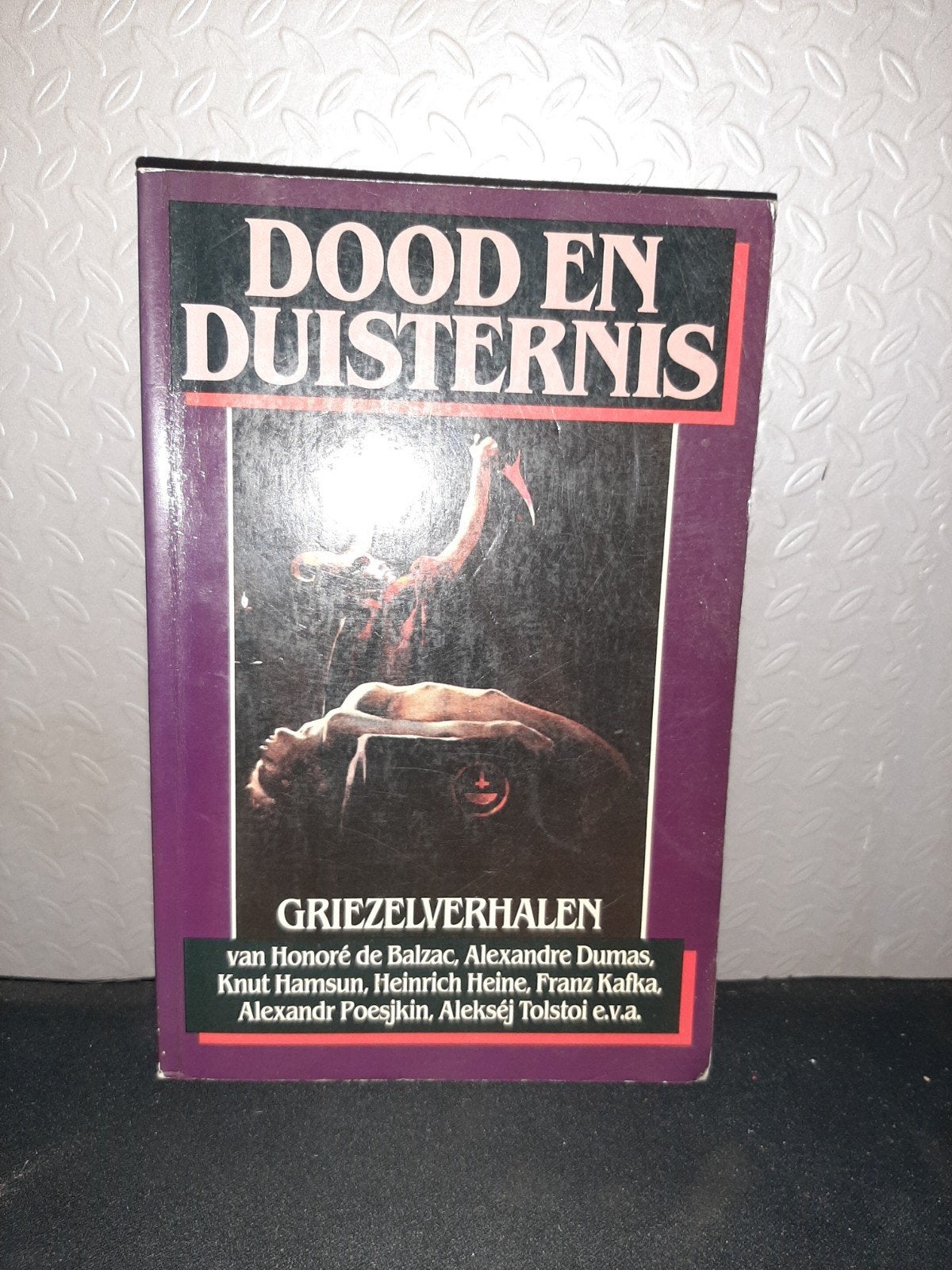 Dood en Duisternis - Griezelverhalen (1982), Ophalen of Verzenden, Gelezen, J.J. Strating (samensteller), Nederland