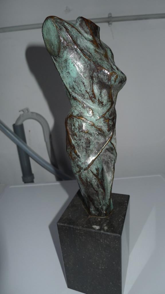 John Verbroeck bronzen naakte vrouwentorso 1/1 Monogrammeerd, Antiek en Kunst, Kunst | Beelden en Houtsnijwerken, Ophalen of Verzenden