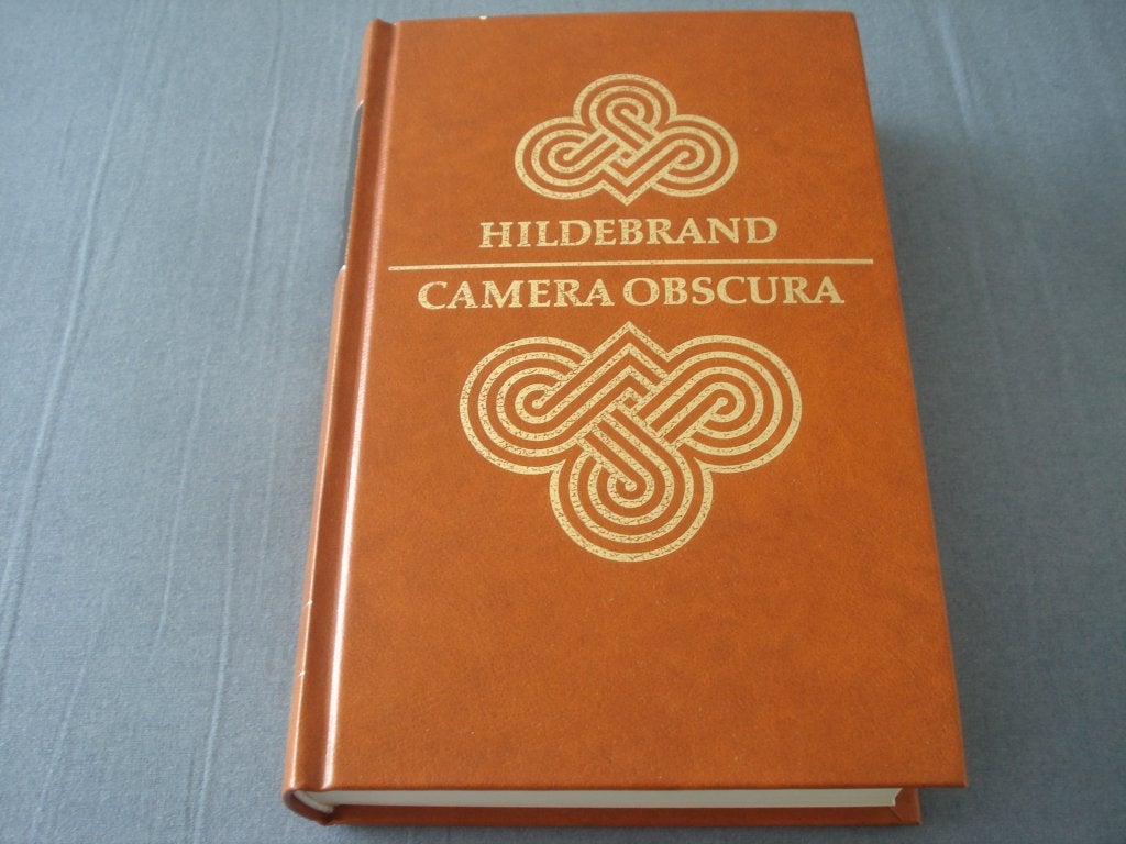 HILDEBRAND - CAMERA OBSCURA  en VERSPREIDE STUKKEN, Ophalen of Verzenden, Zo goed als nieuw, Nederland